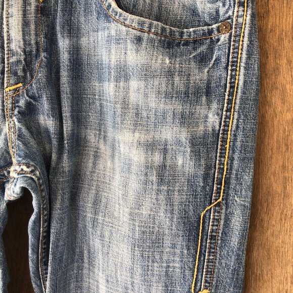 Mens Levis RED Skinny Straight Jeans Size 32x31 - Picture 3 of 10